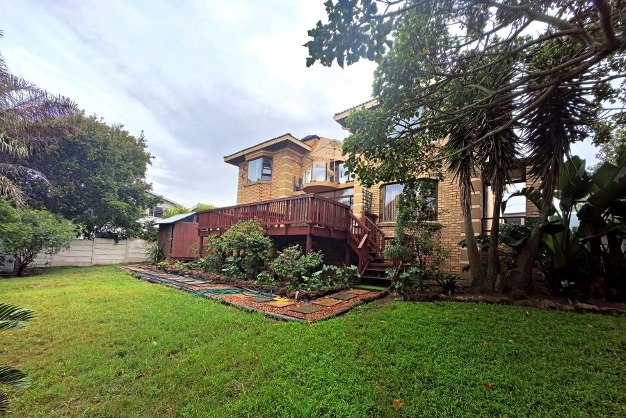 5 Bedroom Property for Sale in Reebok Western Cape
